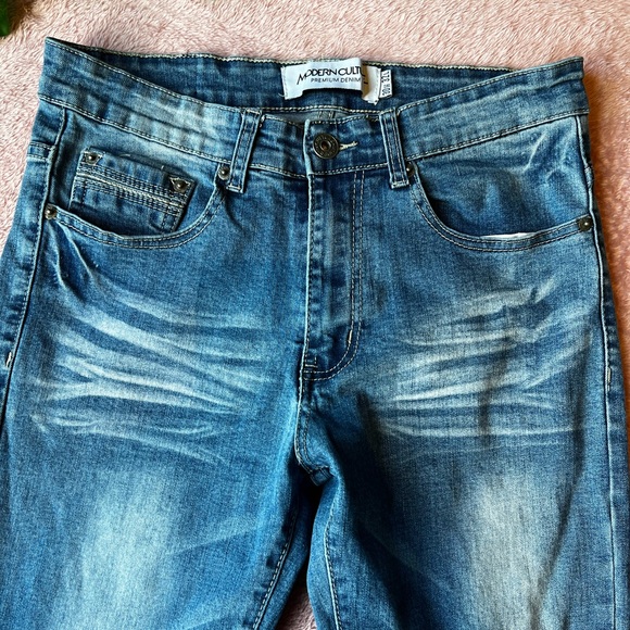 Modern couture, premium denim jeans - Picture 3 of 10